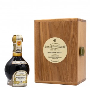'Extravecchio' Traditional Balsamic Vinegar of Modena DOP Aged 25+ years Gold 3.4 oz